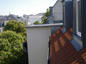 Glasreinigung am Hochhaus seitlich
